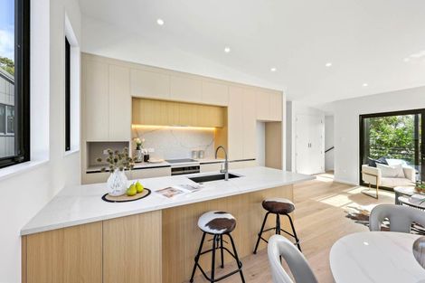 Photo of property in 40a Powrie Street, Glenfield, Auckland, 0629