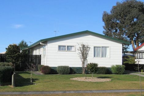 Photo of property in 41 Lloyd Drive, Nawton, Hamilton, 3200