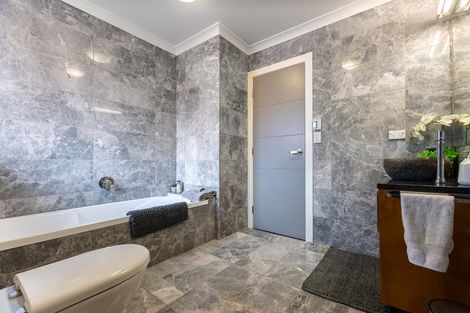 Photo of property in 79b Golf Road, Paraparaumu Beach, Paraparaumu, 5032