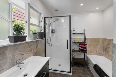 Photo of property in 979 Fergusson Drive, Ebdentown, Upper Hutt, 5018