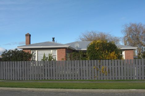 Photo of property in 9 Russell Street, Winton, 9720