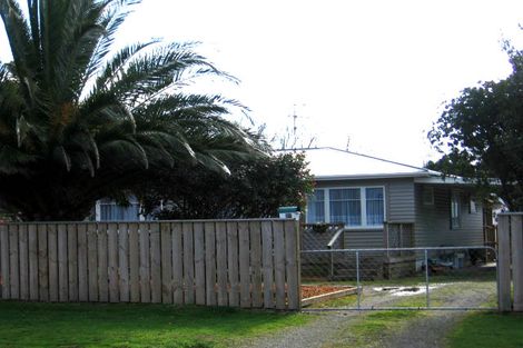 Photo of property in 37 Brandon Street, Featherston, 5710