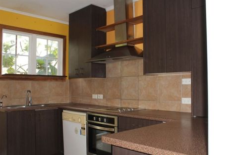 Photo of property in 15 Catalina Crescent, Forrest Hill, Auckland, 0620