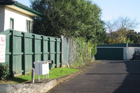 Photo of property in 2/21a Landscape Road, Papatoetoe, Auckland, 2025