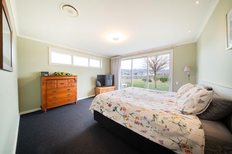 Photo of property in 2 Homestead Avenue, Twizel, 7999