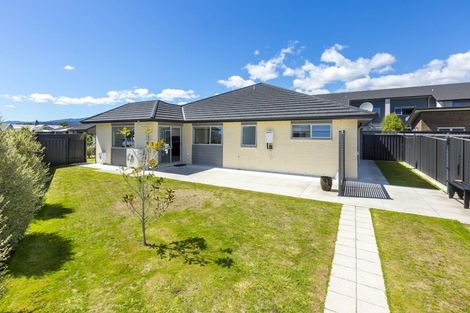 Photo of property in 17 Chalfont Road, Silverstream, Upper Hutt, 5019