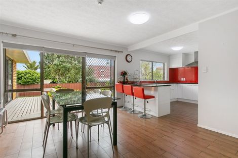 Photo of property in 295 Bucklands Beach Road, Bucklands Beach, Auckland, 2012