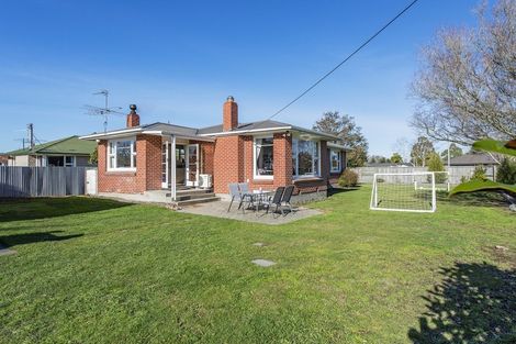 Photo of property in 56 North Terrace, Darfield, 7510