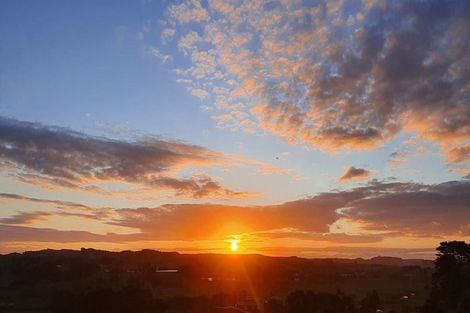 Photo of property in 74 Tarrant Road, Helensville, 0875