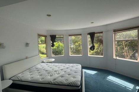 Photo of property in 2/823 East Coast Road, Northcross, Auckland, 0630