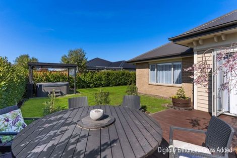 Photo of property in 62 Aroha Street, Pegasus, 7612