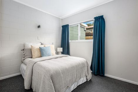 Photo of property in 10a Penryn Drive, Camborne, Porirua, 5026