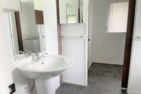 Photo of property in 25 Dorset Crescent, Hokowhitu, Palmerston North, 4410