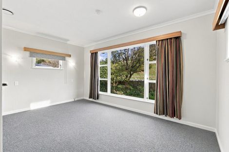 Photo of property in 36 Ongo Road, Hunterville, 4730