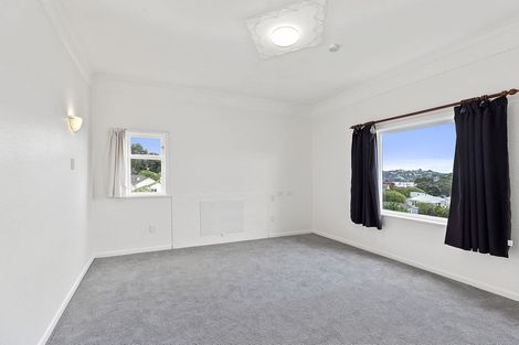 Photo of property in 43a Nevay Road, Miramar, Wellington, 6022