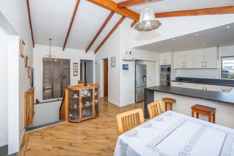 Photo of property in 194 Newcastle Road, Nawton, Hamilton, 3200