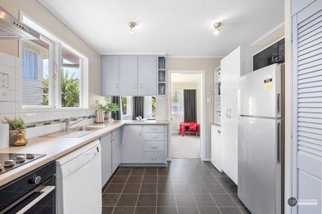 Photo of property in 193 Major Drive, Kelson, Lower Hutt, 5010