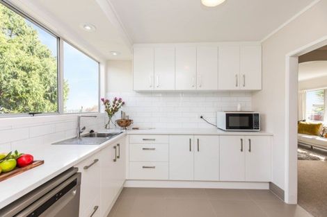 Photo of property in 44 Cardiff Road, Pakuranga, Auckland, 2010