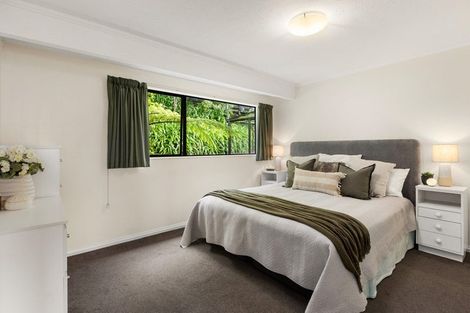 Photo of property in 19 Paddington Grove, Karori, Wellington, 6012