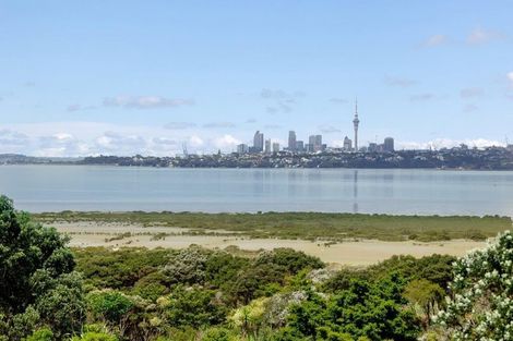 Photo of property in 34 Danica Esplanade, Te Atatu Peninsula, Auckland, 0610