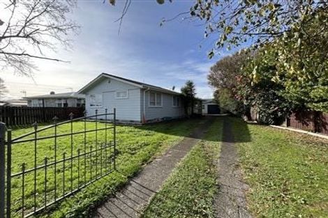 Photo of property in 118 Chichester Drive, Rosehill, Papakura, 2113