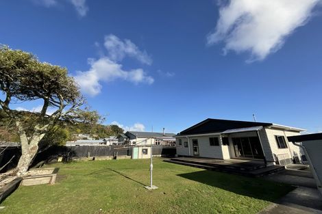 Photo of property in 27 Milton Road, Greymouth, 7805