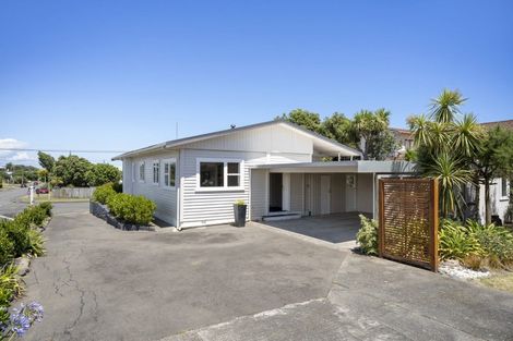 Photo of property in 48 Toi Street, Otaki Beach, Otaki, 5512
