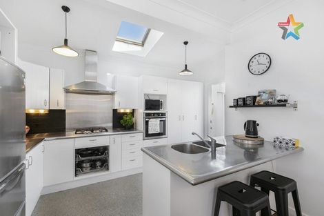 Photo of property in 52 Birdwood Road, Waterloo, Lower Hutt, 5011