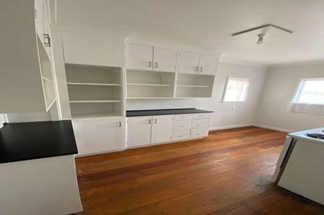 Photo of property in 229 Featherston Street, Palmerston North, 4410