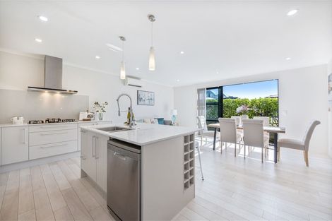 Photo of property in 9 Louis Braille Lane, Flat Bush, Auckland, 2019