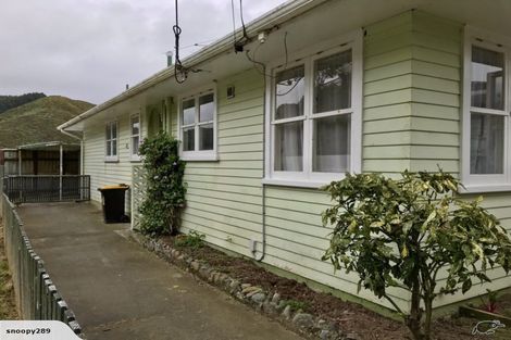 Photo of property in 36 Montreal Grove, Kingston, Wellington, 6021