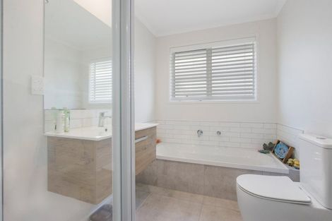 Photo of property in 20 Pioneer Crescent, Omokoroa, 3114