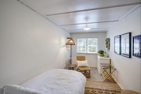 Photo of property in 56 Lucknow Road, Havelock North, 4130