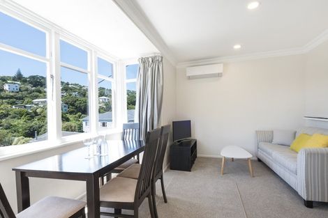 Photo of property in 2 Kopiko Way, Brooklyn, Wellington, 6021