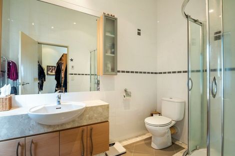 Photo of property in 1 Kahikatea Close, Campbells Bay, Auckland, 0630