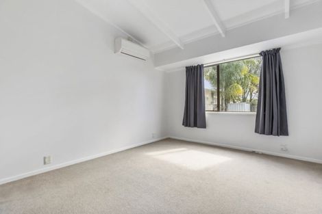 Photo of property in 13a Larnoch Road, Henderson, Auckland, 0610