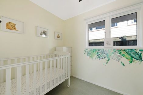 Photo of property in 48 Homewood Crescent, Karori, Wellington, 6012