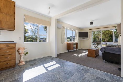 Photo of property in 5 Kanawa Street, Waikanae, 5036