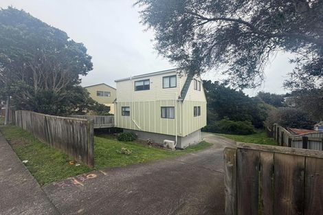Photo of property in 6 Morere Street, Titahi Bay, Porirua, 5022