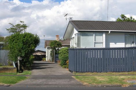 Photo of property in 134 Astley Avenue, New Lynn, Auckland, 0600