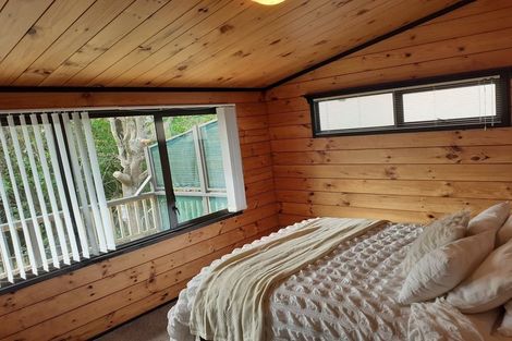 Photo of property in 8 Pararewa Drive, Whalers Gate, New Plymouth, 4310