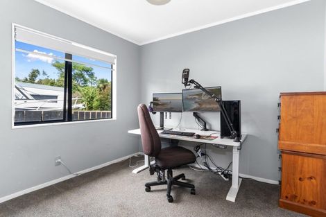 Photo of property in 8 Farrow Way, Welcome Bay, Tauranga, 3112