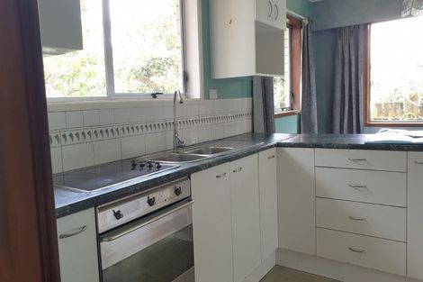 Photo of property in 5 St Catherine Crescent, West Harbour, Auckland, 0618