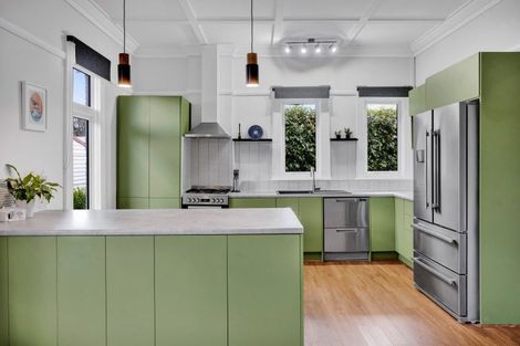 Photo of property in 15 Seyton Street, Stratford, 4332