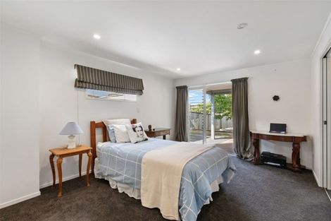 Photo of property in 48 Lynden Avenue, Hillcrest, Auckland, 0627