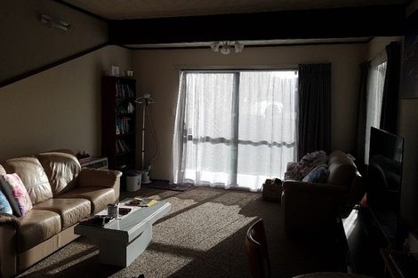 Photo of property in 2/396 Cambridge Terrace, Naenae, Lower Hutt, 5011