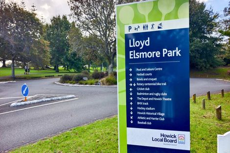 Photo of property in 2/14 Chip Grove, Sunnyhills, Auckland, 2010