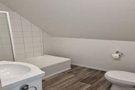 Photo of property in 4/57 Simla Crescent, Khandallah, Wellington, 6035