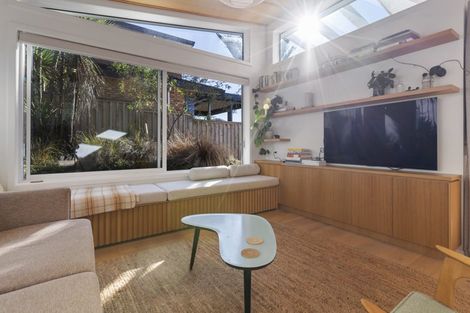 Photo of property in 186a Nile Road, Forrest Hill, Auckland, 0620