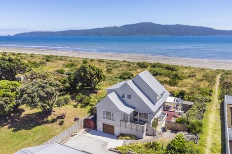 Photo of property in 149 Manly Street, Paraparaumu Beach, Paraparaumu, 5032